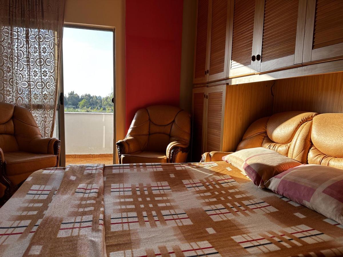 Sunny Riverside Tirana'S Oasis - Breakfast & Dinner Ngoại thất bức ảnh